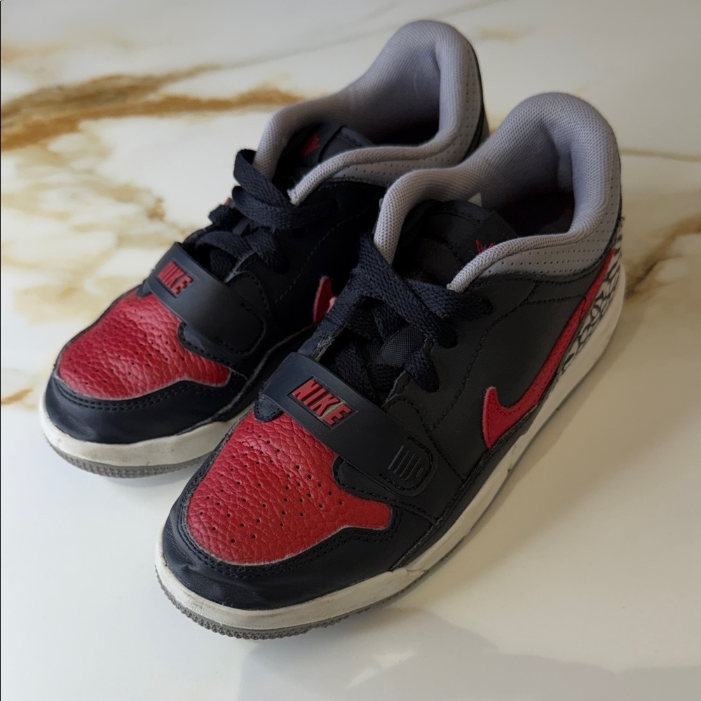 Nike Air Jordan Kids Black and Red Sneakers - Picture 1 of 8
